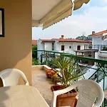 Pefkochori Apartments *