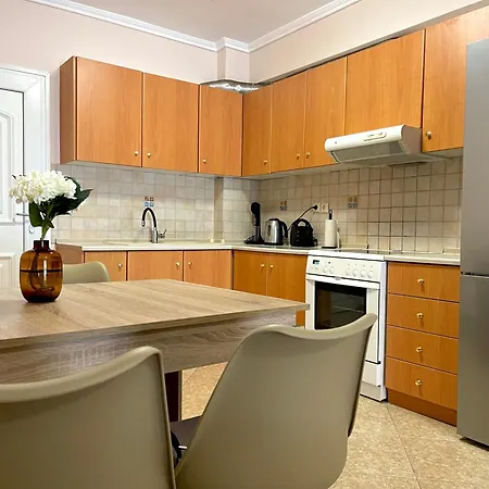 Pefkochori Apartments *