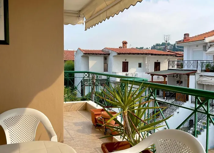 Pefkochori Apartments *